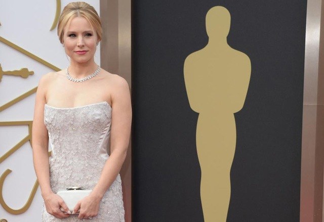 Vestido obrigou Kristen Bell a fazer xixi em pote durante o Oscar
