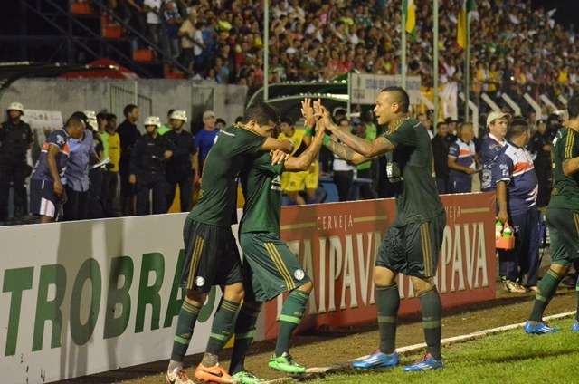 Vilhena perde para o Palmeiras com gol aos 42 da etapa final 
