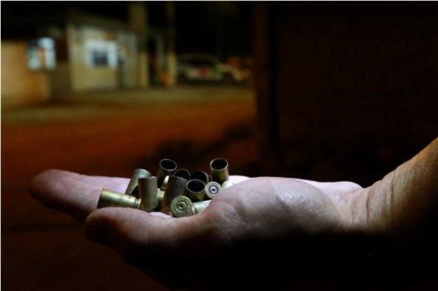 Rapaz dispara 11 tiros de pistola contra outro na periferia de Vilhena