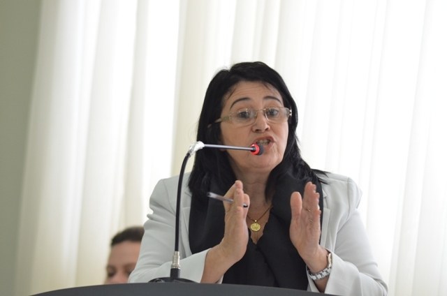 Vereadora quer saber onde foram parar R$ 3 milhões para equipar secretaria