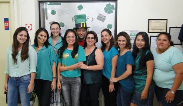 Pela primeira vez, escola de idiomas celebra St. Patrick’s Day em Vilhena