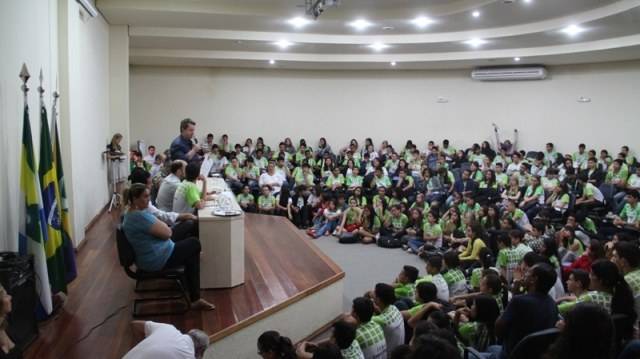 Prefeitura vai transportar os alunos do IFRO até acordo com empresa em Vilhena