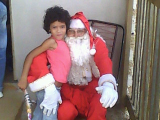 PAPAI NOEL VISITA SETOR 19