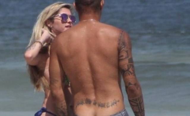Bárbara Evans deixa jogador cismado