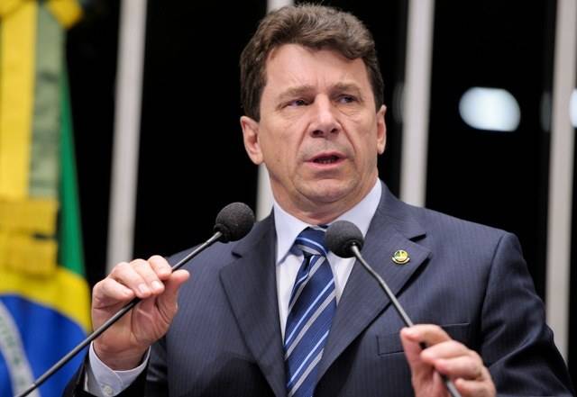 Cassol propõe plebiscito para que povo decida sobre redução de maioridade penal