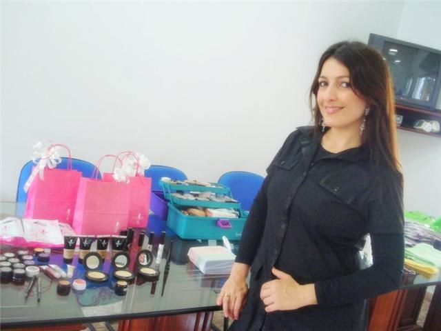 CURSO DE AUTOMAQUIAGEM NESTE DOMINGO EM VILHENA