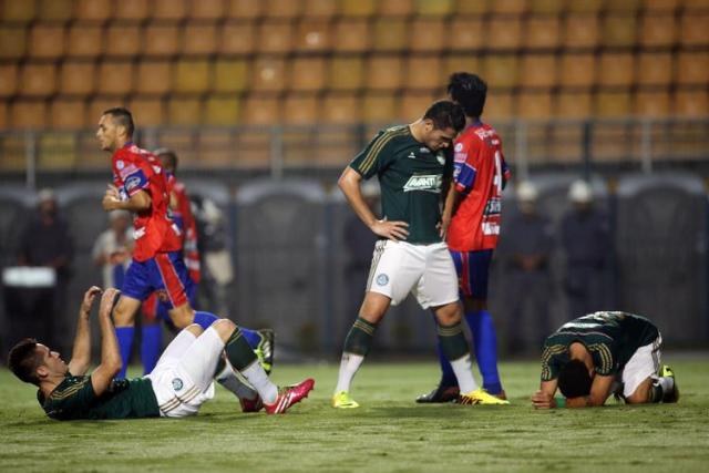 VEC vai para cima do Palmeiras, perde jogando bem e dá adeus à Copa do Brasil