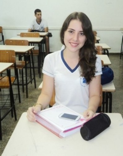 Premiada por redação, estudante vilhenenense vai viajar para os Estados Unidos