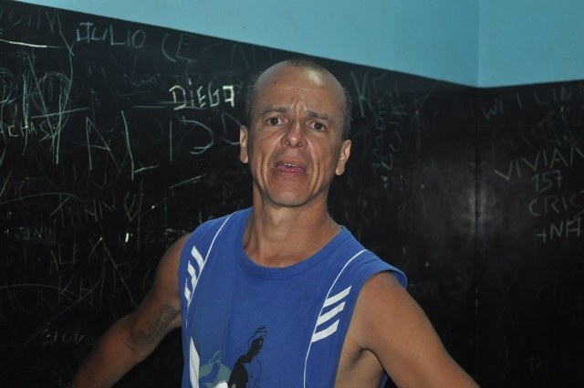 Polícia flagra homem abusando sexualmente de deficiente mental em Vilhena