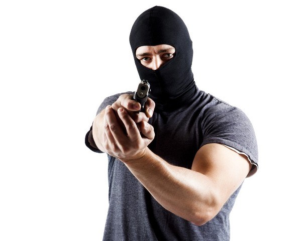 Na periferia de Vilhena, mais uma comércio é assaltado por homens armados