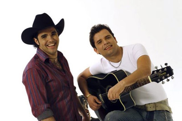Da Garagem do Faustão...| DUPLA JOÃO MARCIO & FABIANO LANÇA CD EM VILHENA