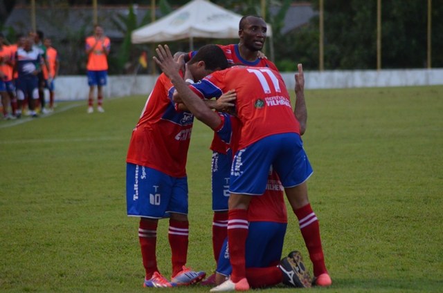 Vilhena vence o Cacoalense no Aglair Tonelli e dorme líder do Rondoniense