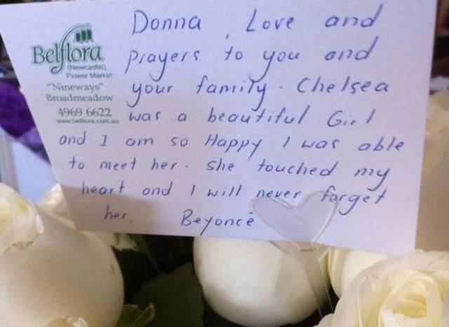 Beyoncé escreve bilhete à mão para família de fã que morreu de câncer