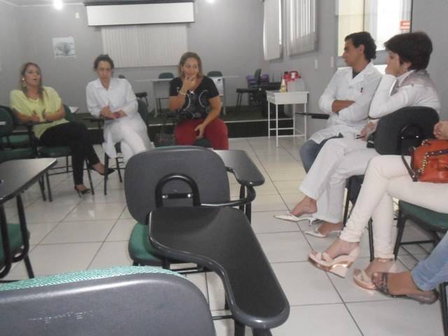COREN ouve denúncias de enfermeiros sobre condições de trabalho em Vilhena