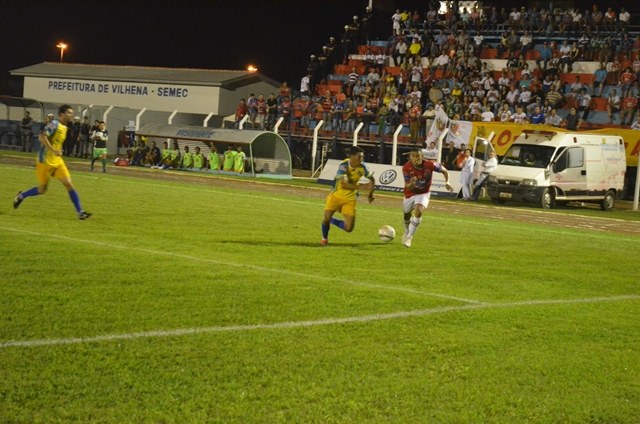 Vilhena vence o Rolim de Moura e vai à final do Rondoniense 2014