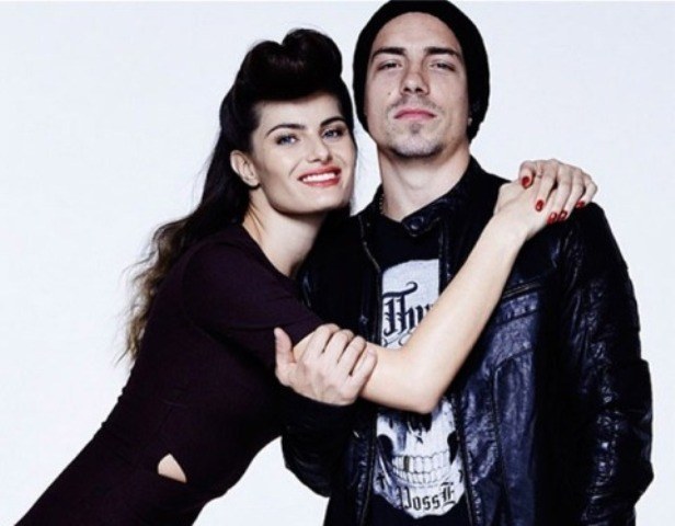 Di Ferrero e Isabelli Fontana já usam aliança
