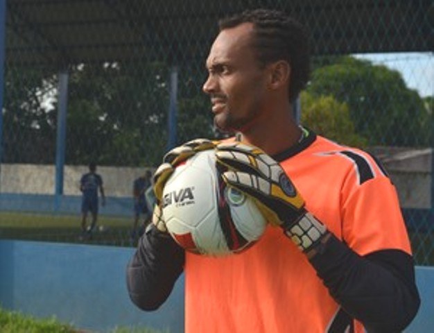 Ex-goleiro do VEC lamenta empate e promete jogo duro no Portal da Amazônia