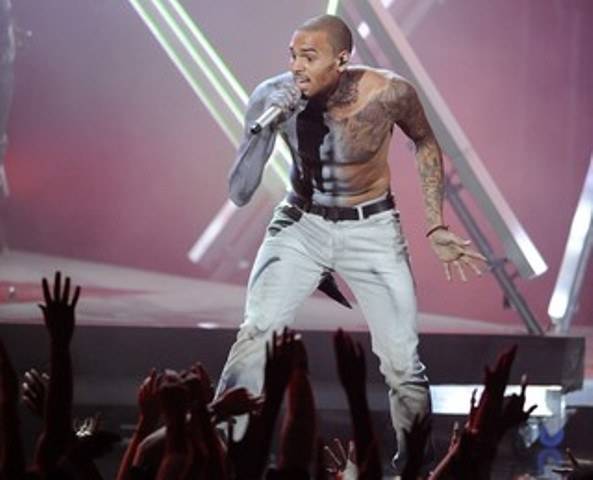 Chris Brown saiu da cadeia após 108 dias preso