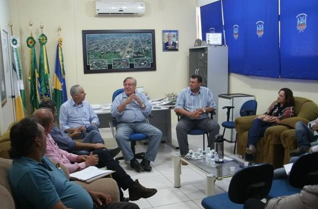 Deputado Amir Lando visita o Cone Sul e anuncia recursos para municípios