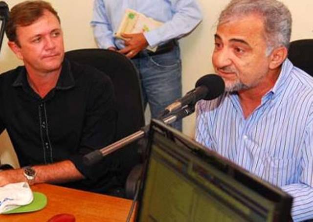 Goebel e Hermínio vão entregar ônibus escolar para universitário em Chupinguaia