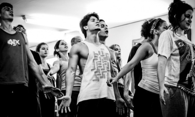 Confira foto que vazou dos bastidores da nova temporada de Malhação