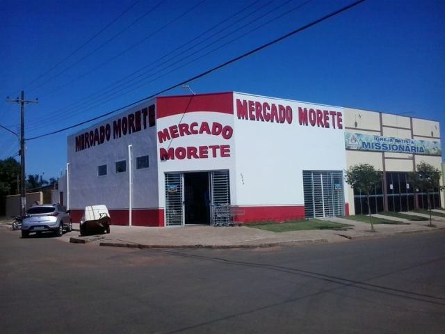 Homem armado rouba mercado em Vilhena; comerciante sob mira de revólver