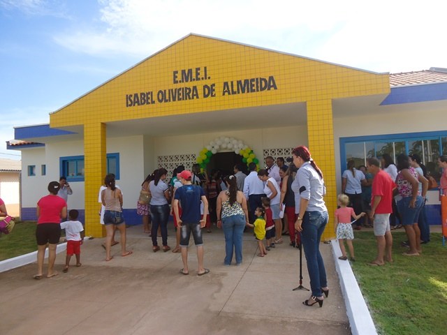 Prefeitura de Cerejeiras inaugura creche que custou mais de R$ 1,7 milhão
