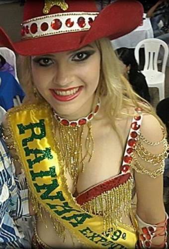 A Rainha Da Expovil é Ana Larissa Tesch