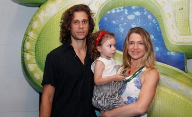 Letícia Spiller termina casamento de cinco anos com diretor