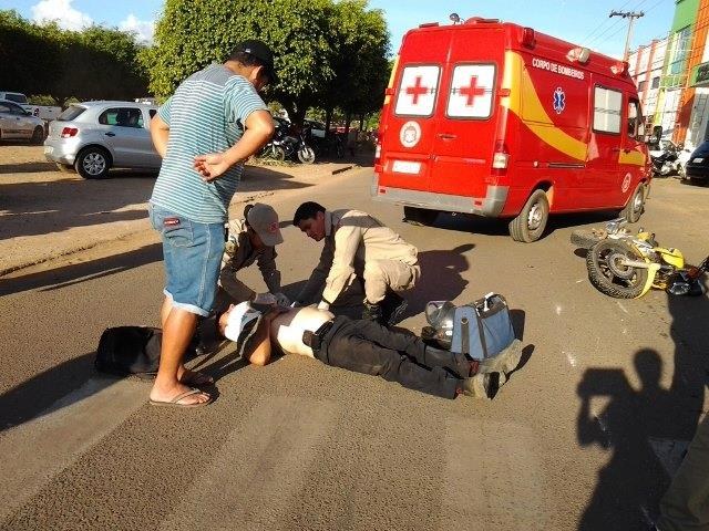 Acidente envolvendo motos no centro de Vilhena manda um para o hospital