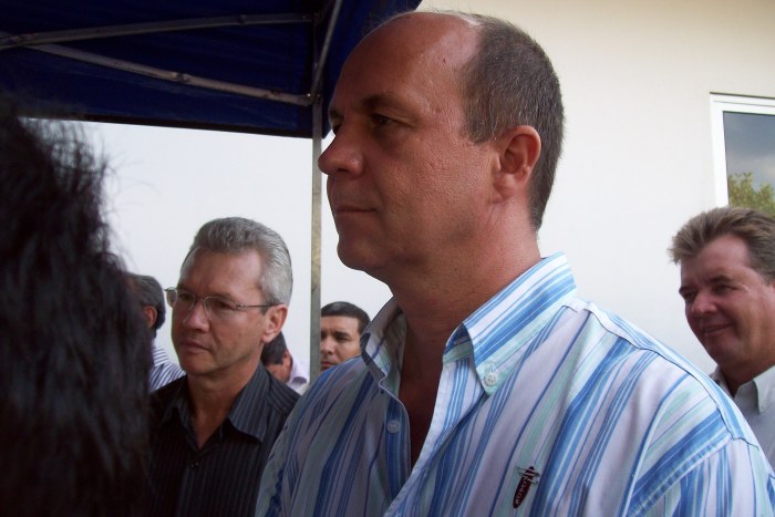 Chupinguaia | PREFEITO PALHARI RECEBE EMENDAS DE R$ 200 MIL