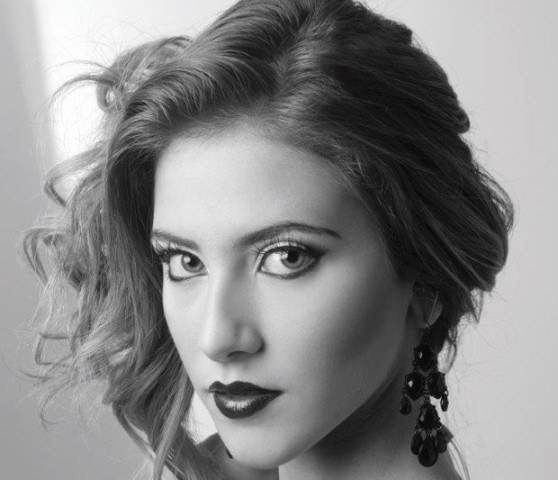 Hanna Romanazzi posa para revista e diz que vai fazer faculdade de Direito