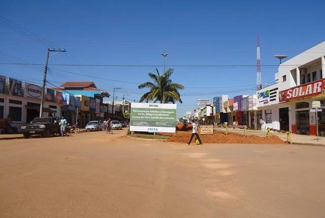 Em Cerejeiras, prefeito começa primeira grande obra da administração municipal