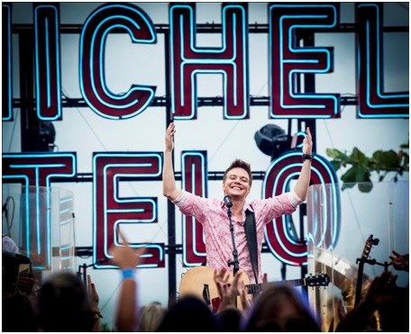 Michel Teló faz show hoje na Expovil; sertanejo mostra novo DVD em Vilhena