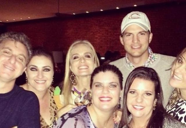 Luciano Huck recebe David Beckham e Ashton Kutcher em festa cheia de famosos