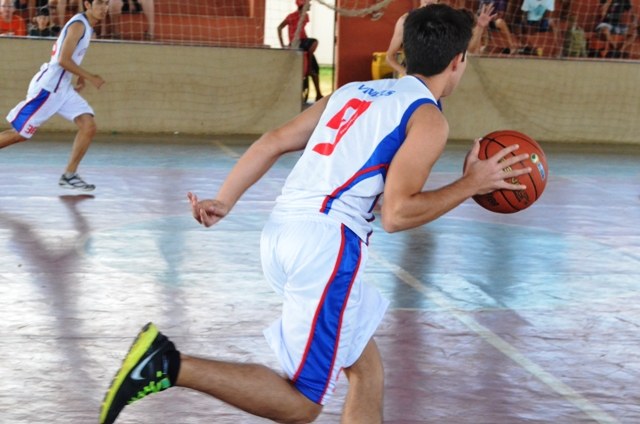 Primeiro dia de competição no JOER movimentou diversas praças esportivas