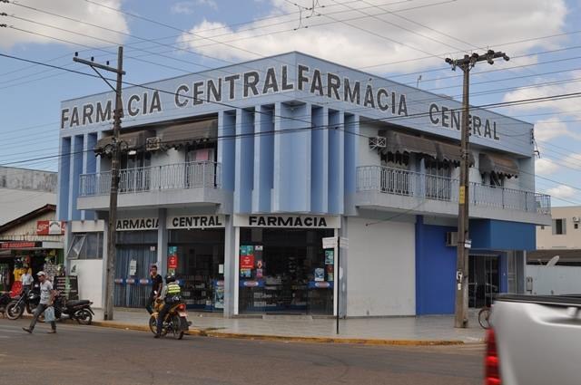 Homens armados roubam dois comércios ao mesmo tempo em Vilhena
