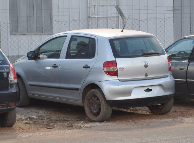 Carro roubado dentro da Ciretran em Vilhena é recuperado: ia virar ferro velho