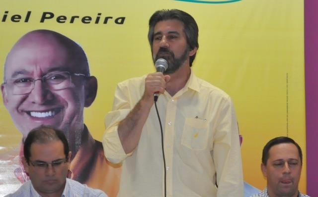 Em Vilhena, Raupp diz que “único erro” no governo de Confúcio foi a propaganda