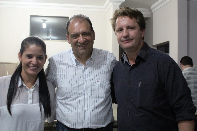 Casal Rover anda na contramão e apóia candidato de Cacoal a deputado federal