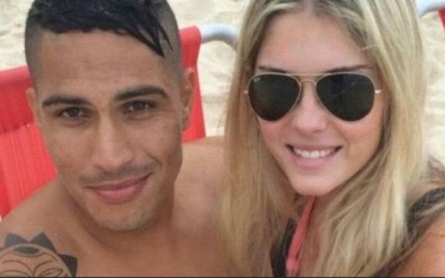 Bárbara Evans vai com namorado a clínica para diminuir os seios