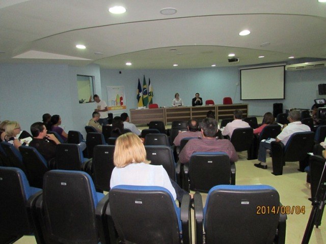 Promotora e juiz eleitoral explicam regras da campanha deste ano em Vilhena