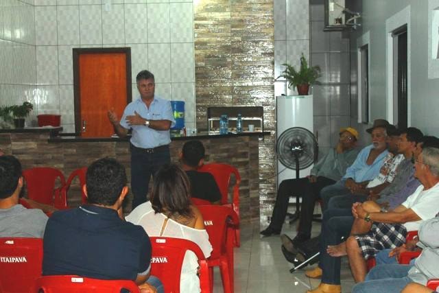 Acompanhado de senador, deputado e vereadora, vilhenense percorre a cidade