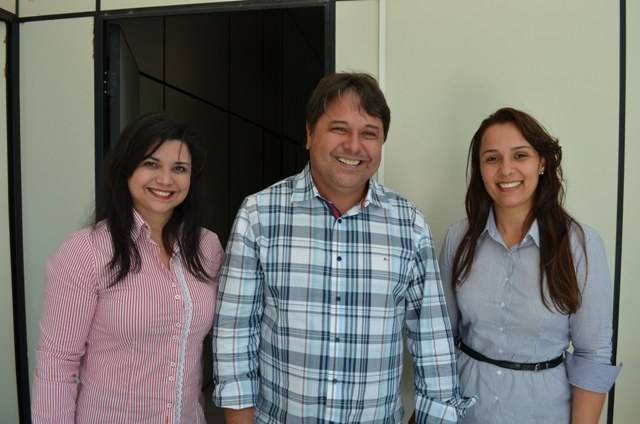 Ex-prefeito comanda primeiro comício de suas candidatas a em Vilhena