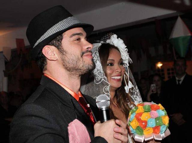 Sidney Sampaio vai adotar o sobrenome de Carol Nakamura depois do casamento