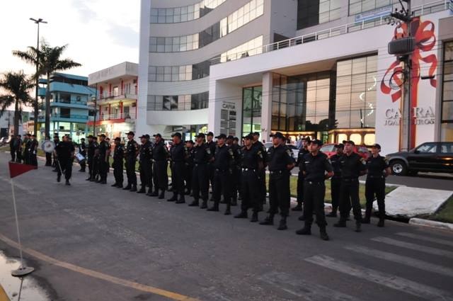 Polícia Militar promove desfile para lembrar Dia do Soldado em Vilhena
