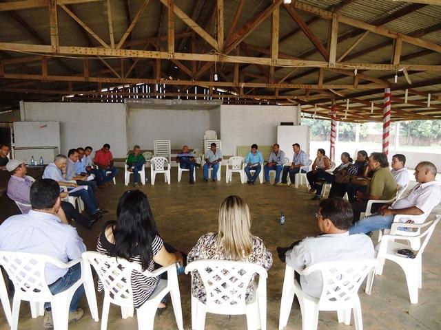 Cone Sul: prefeitos se reúnem para discutir destinação de lixo urbano