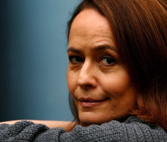 Renée Vielmond recusa convites para voltar à TV e organiza acervo de Zé Wilker