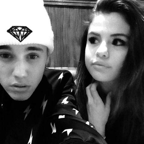 Selfie de Bieber e Selena levanta dúvidas sobre casal