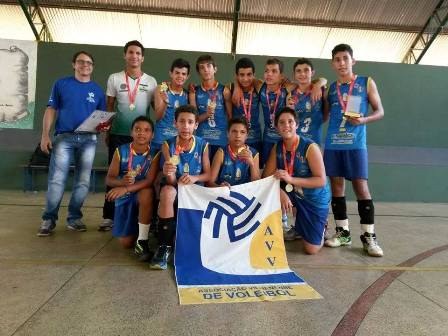 Maria Arlete Toledo á Ouro no Voleibol Masculino do JOER em Ji-Paraná
